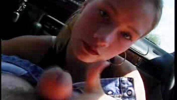 Il a xxx francais amateur traîné la fille au lit